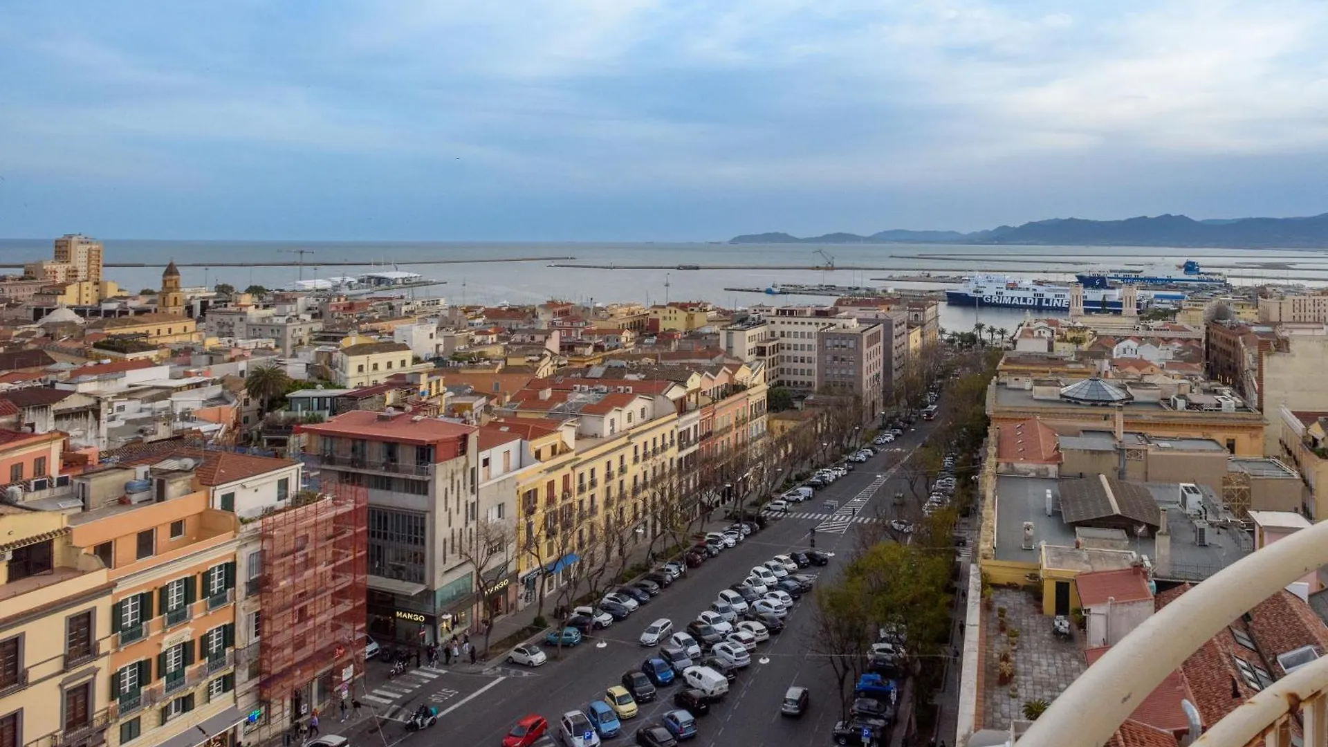Cagliari Luxury Design Apartment